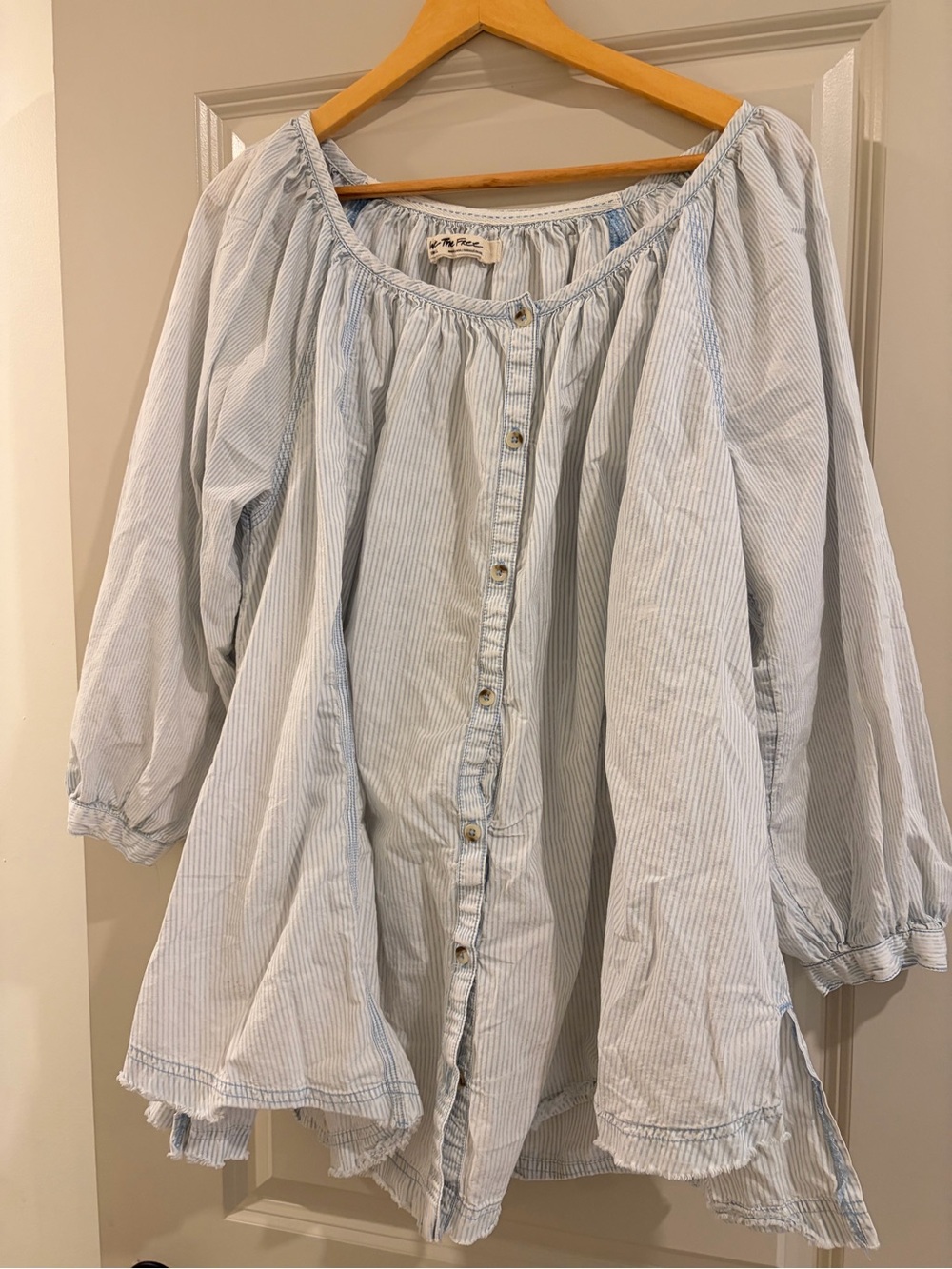 Free People light weight button up blouse
